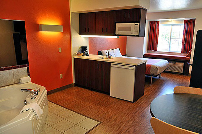 Motel 6 - Huron, OH