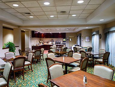 Hawthorn Suites By Wyndham Franklin - Franklin, MA