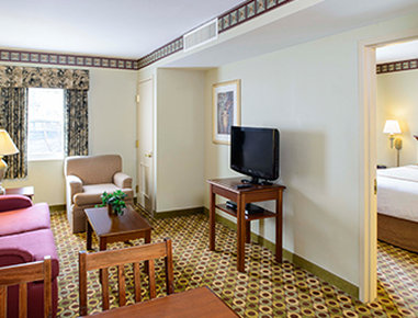 Hawthorn Suites By Wyndham Franklin - Franklin, MA