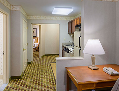 Hawthorn Suites By Wyndham Franklin - Franklin, MA