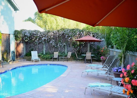 Baechtel Creek Inn and Spa										 									 									 										 - Willits, CA