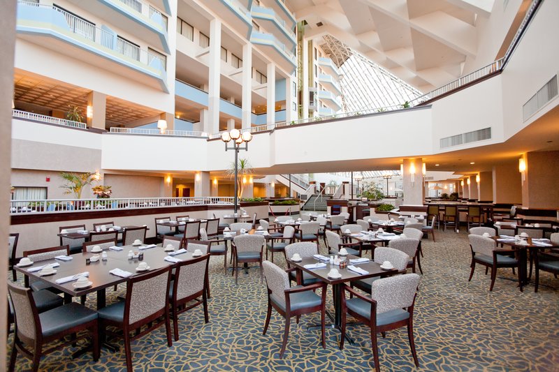 Crowne Plaza ST. LOUIS AIRPORT - Bridgeton, MO