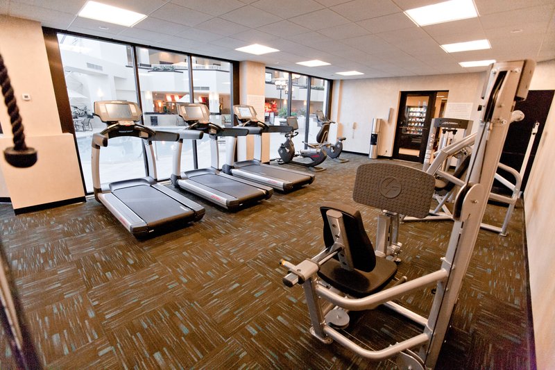 Crowne Plaza ST. LOUIS AIRPORT - Bridgeton, MO