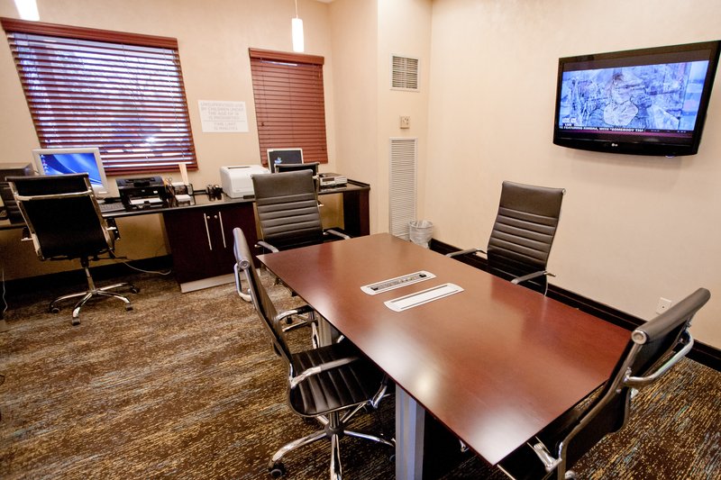 Crowne Plaza ST. LOUIS AIRPORT - Bridgeton, MO
