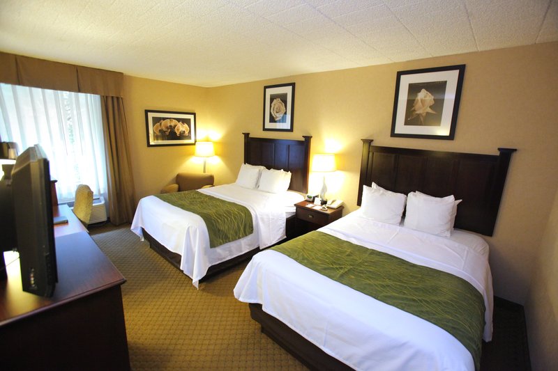 Comfort Inn & Suites Paramus - Paramus, NJ