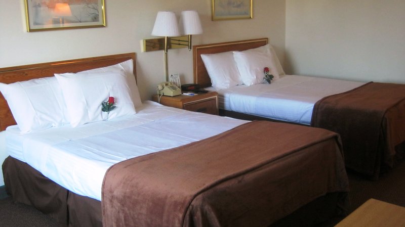Americas Best Value Inn - Fort Atkinson, WI