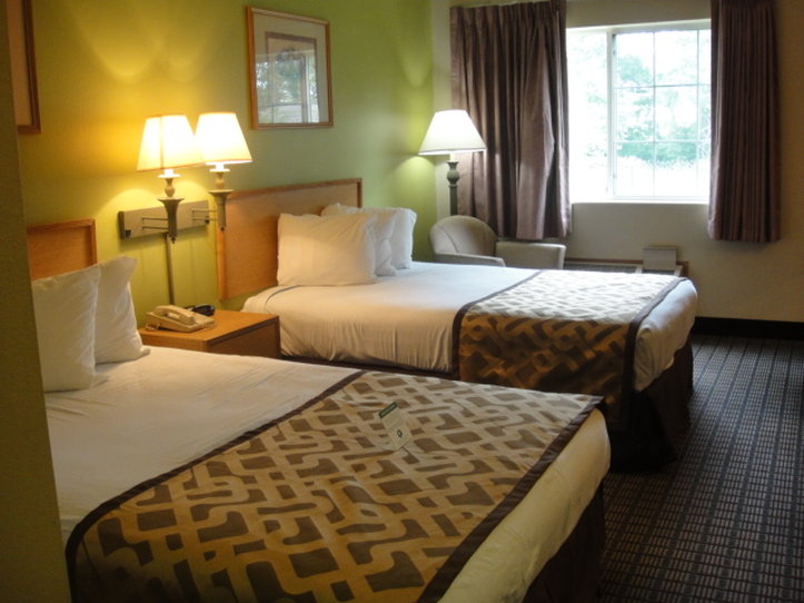 Americas Best Value Inn - Geneseo, IL