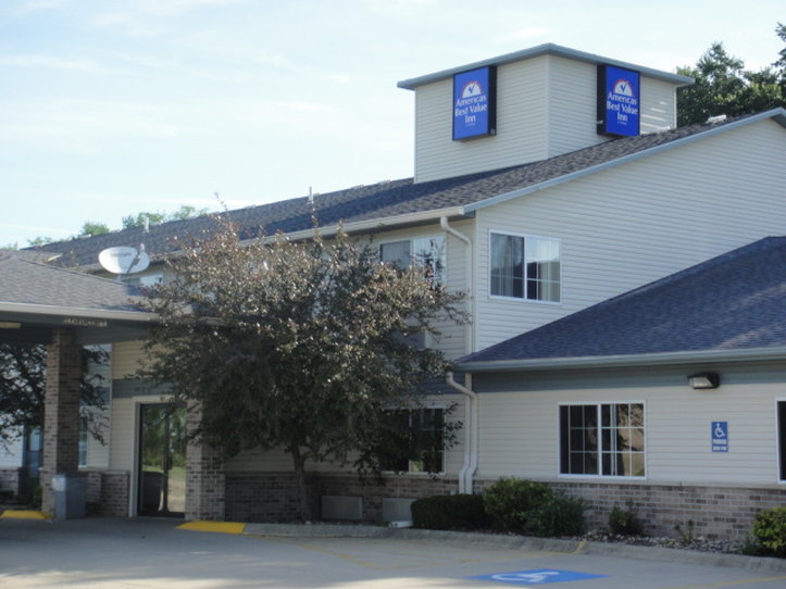 Americas Best Value Inn - Geneseo, IL
