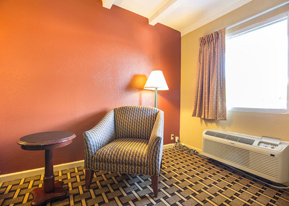 Rodeway Inn Near Nashville Airport - Nashville, TN