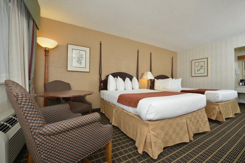 Best Western Green Tree Inn - Clarksville, IN