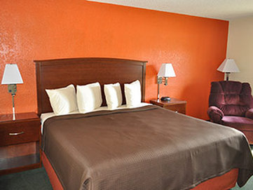 Americinn - Plymouth, WI