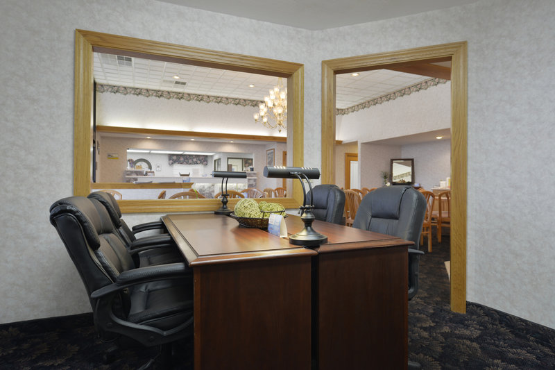 Best Western Green Tree Inn - Clarksville, IN