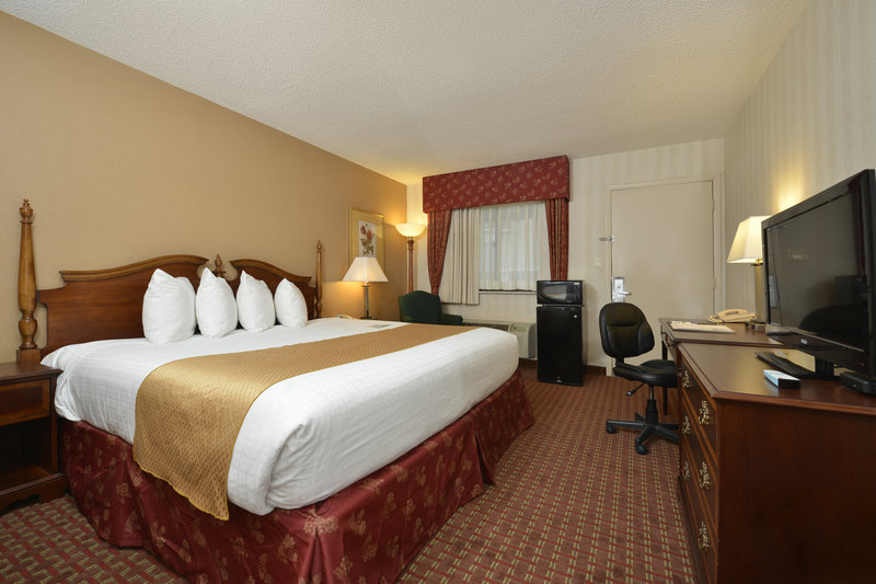 Best Western Green Tree Inn - Clarksville, IN