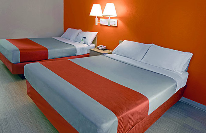 Motel 6 - Leominster, MA