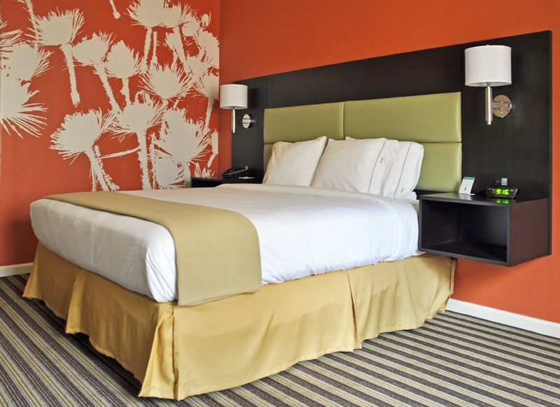 Holiday Inn Express PRINCETON SOUTHEAST - Parlin, NJ
