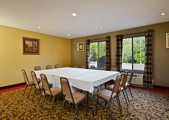 Quality Inn - Warsaw, NC