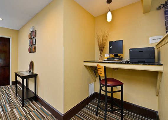 Quality Inn - Warsaw, NC