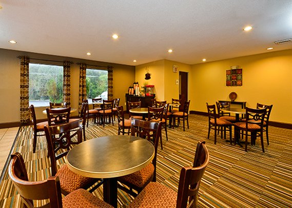 Quality Inn - Warsaw, NC
