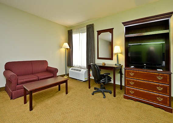 Quality Inn - Warsaw, NC