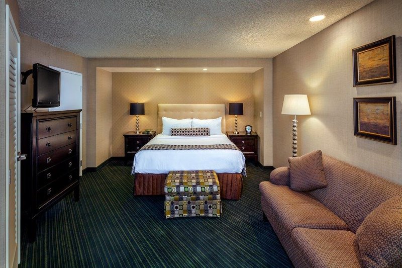 Vineyards Chop House-Crowne Plaza Hotel Concord - Concord, CA