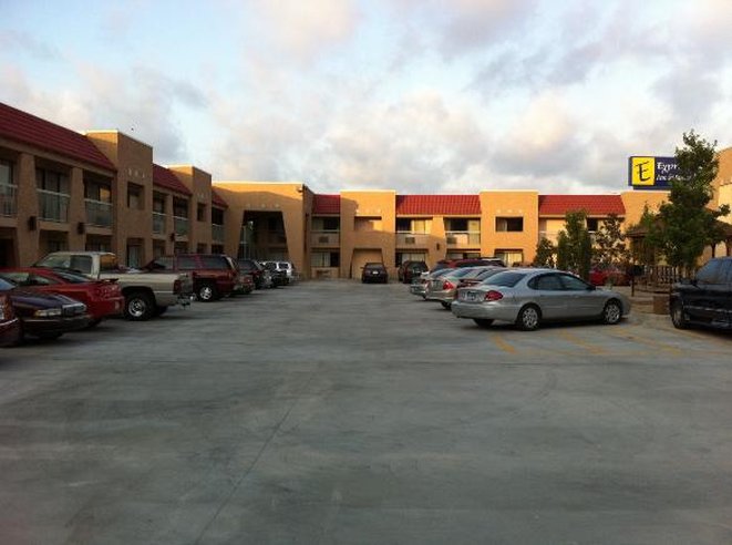 Express Inn - Groesbeck, TX