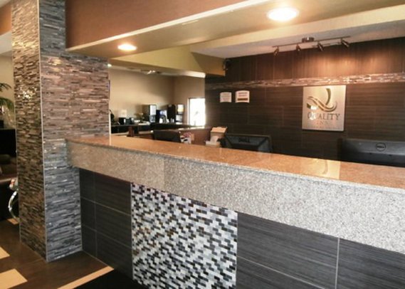 Quality Inn - Blue Springs, MO