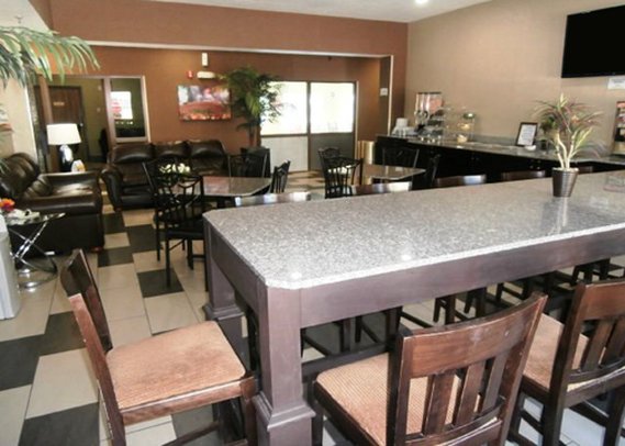 Quality Inn - Blue Springs, MO
