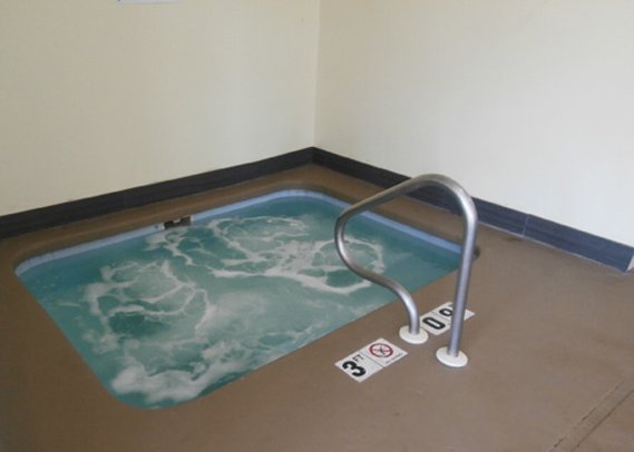 Quality Inn - Blue Springs, MO