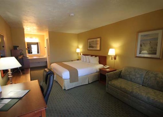 Quality Inn Carolina Oceanfront - Kill Devil Hills, NC