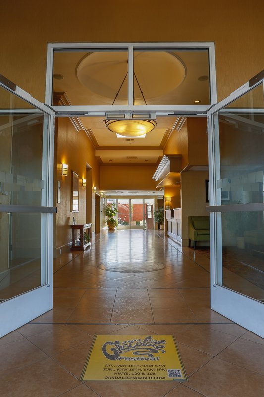 Holiday Inn Express Oakdale - Oakdale, CA