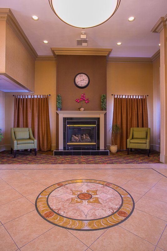 Holiday Inn Express Oakdale - Oakdale, CA