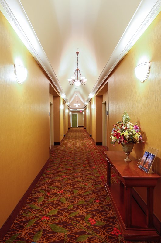 Holiday Inn Express Oakdale - Oakdale, CA