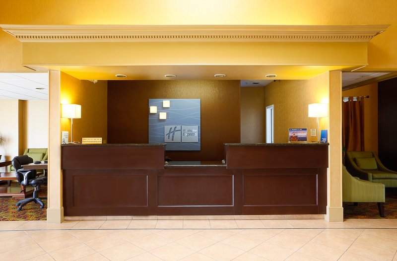 Holiday Inn Express Oakdale - Oakdale, CA