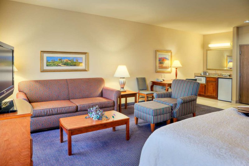 Hampton Inn & Suites Palmdale - Palmdale, CA