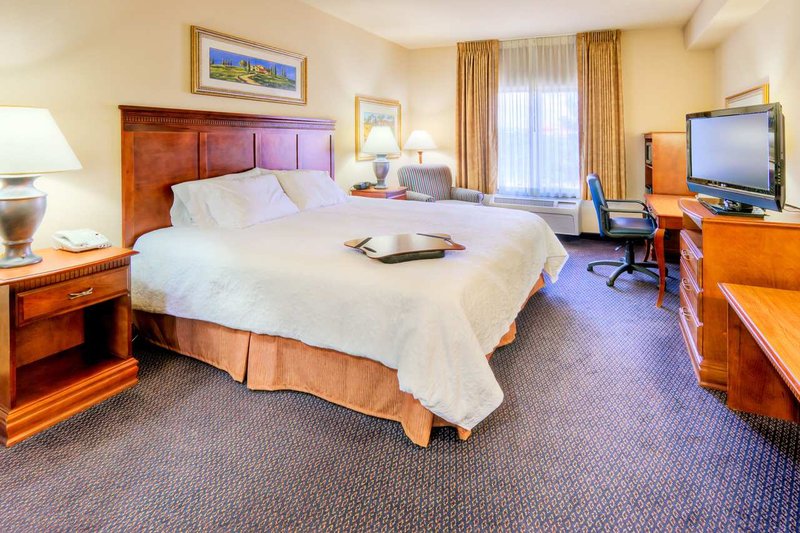 Hampton Inn & Suites Palmdale - Palmdale, CA