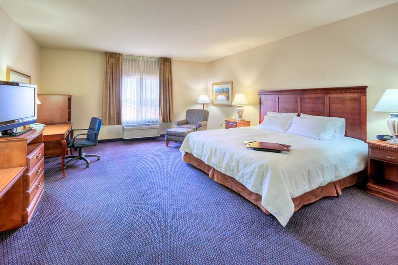 Hampton Inn & Suites Palmdale - Palmdale, CA