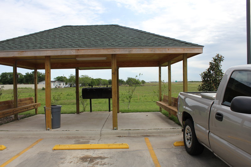 Lone Star Inn & Suites - Victoria, TX
