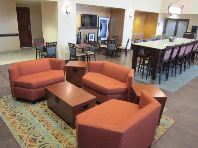 Hampton Inn & Suites Ocala - Ocala, FL