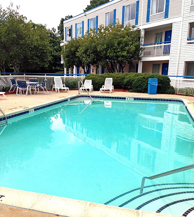 Americas Best Value Inn - Tallahassee, FL