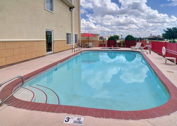 Comfort Inn - Terrell, TX