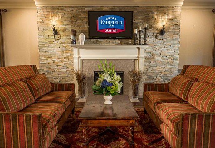 Wayside Carriage House Inn - Sudbury, MA