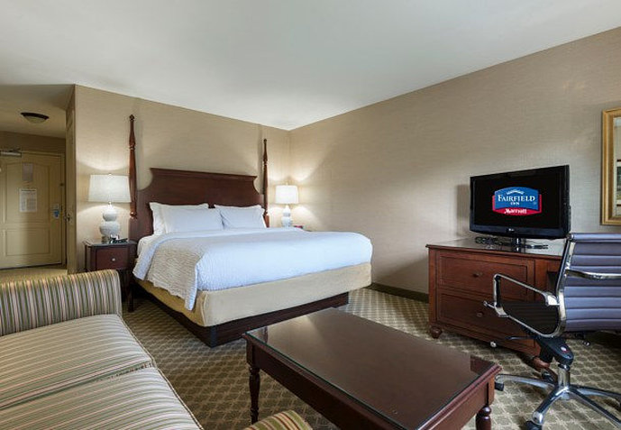 Wayside Carriage House Inn - Sudbury, MA