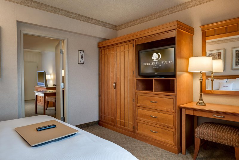 Doubletree Suites By Hilton Hotel Phoenix - Phoenix, AZ