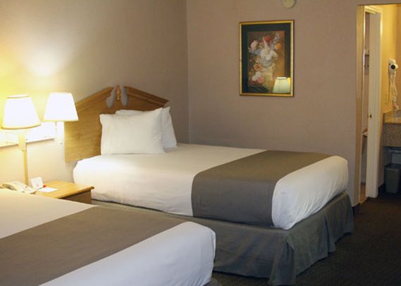 Econo Lodge - Walterboro, SC