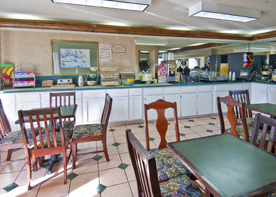 Quality Inn - Byron, GA