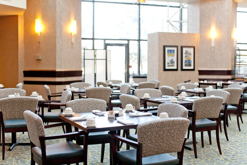 Crowne Plaza ST. LOUIS AIRPORT - Bridgeton, MO