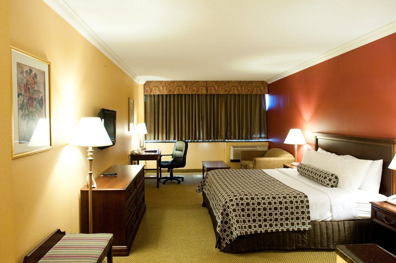 Crowne Plaza EDISON - Edison, NJ