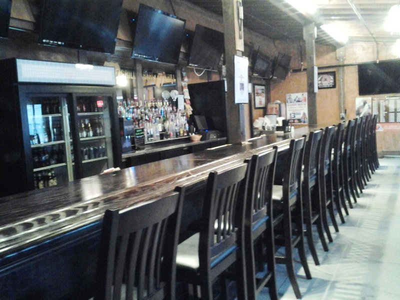 77 Inn & Grill - Dover, OH