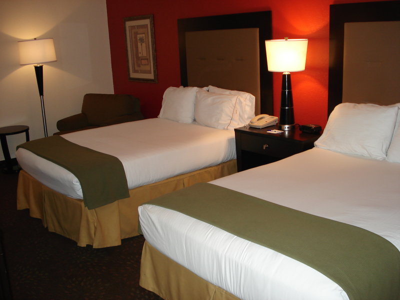 Holiday Inn Express Harlingen - Harlingen, TX