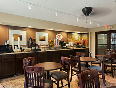 Americas Best Value Inn - Whitewater, WI